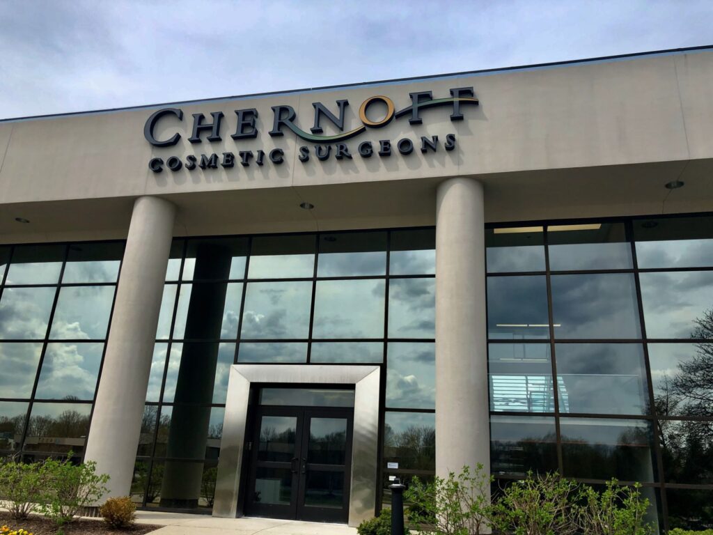 Chernoff Cosmetic Surgery building on North Meridian Street, Indianapolis