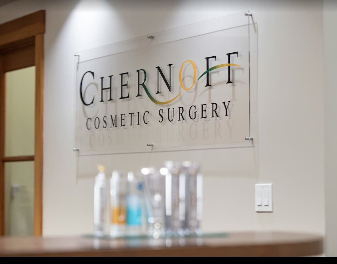 Chernoff Cosmetic Surgery reception at the Santa Rosa clinic